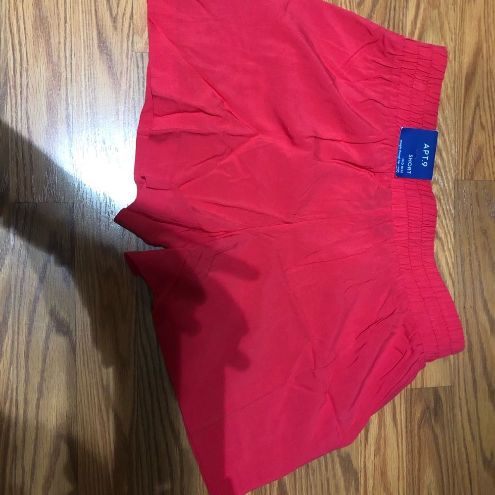 Apt .9 shorts NEW